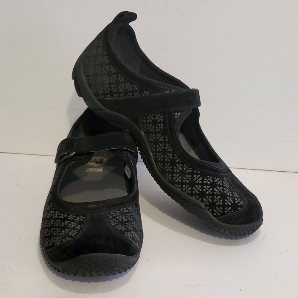 Merrell Circuit MJ Black Print Mary Jane Flat Shoe Size 7